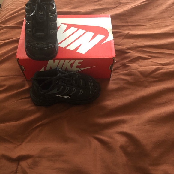 little kids air max plus